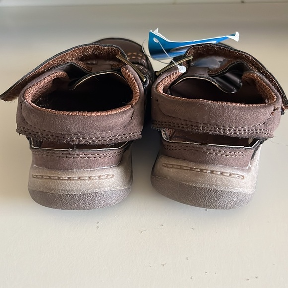 Stride Rite Sandals - Picture 2 of 6